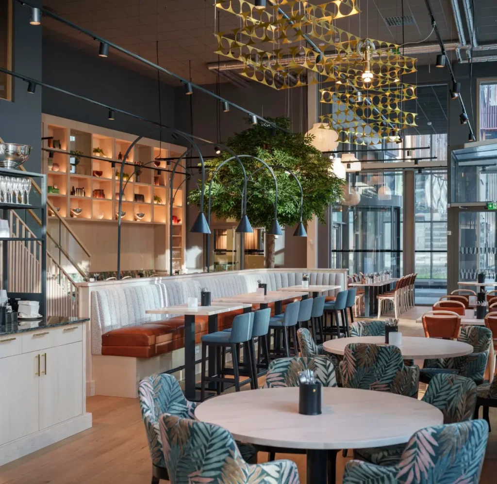 Aura Restaurang Kajutan Stora Saluhallen